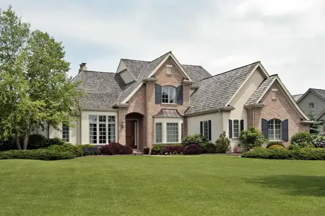 Luxury homes in Marshall Township