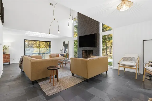 1 Myrtle Hill Road gallery image 6