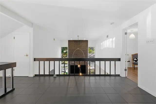 1 Myrtle Hill Road gallery image 25
