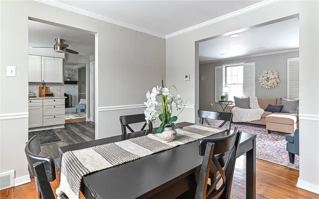100 Berkeley Meadows Ct gallery image 12