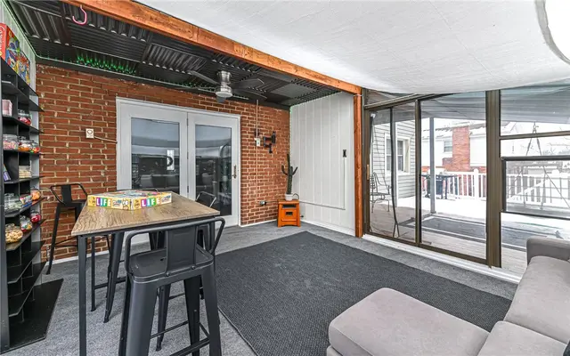 100 Berkeley Meadows Ct gallery image 17