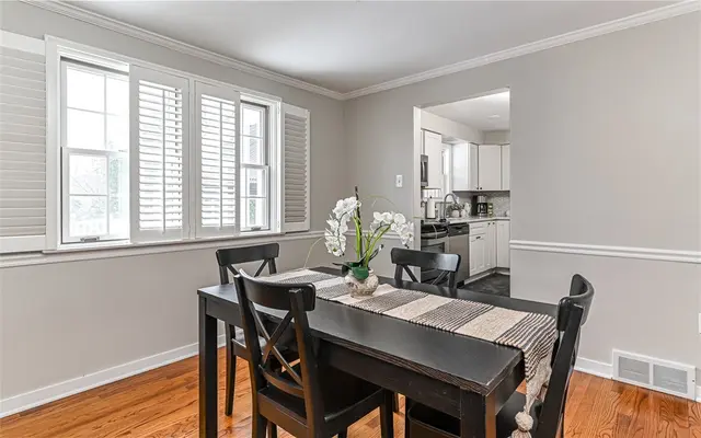 100 Berkeley Meadows Ct gallery image 20