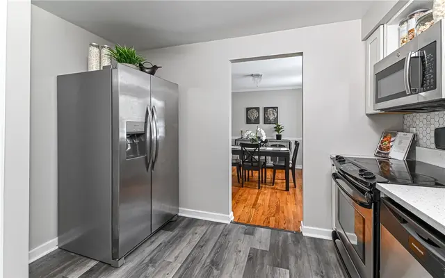 100 Berkeley Meadows Ct gallery image 29