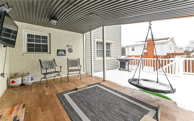 100 Berkeley Meadows Ct gallery image 30