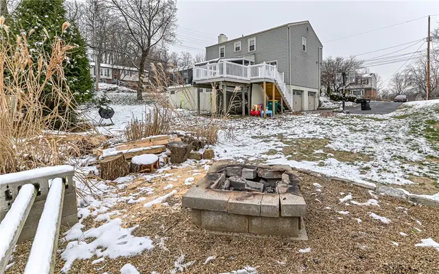 100 Berkeley Meadows Ct gallery image 33