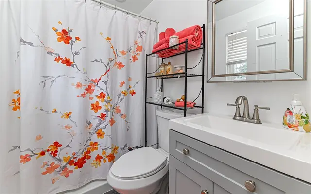 100 Berkeley Meadows Ct gallery image 37