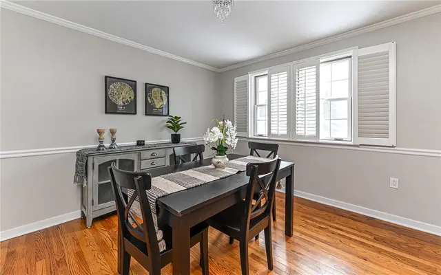 100 Berkeley Meadows Ct gallery image 38