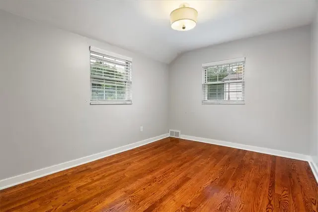 100 Harbeth Dr gallery image 19
