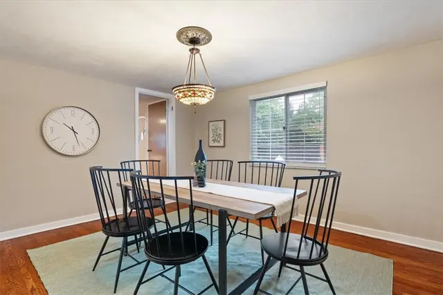 100 Harbeth Dr gallery image 24