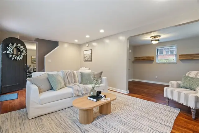 100 Harbeth Dr gallery image 36