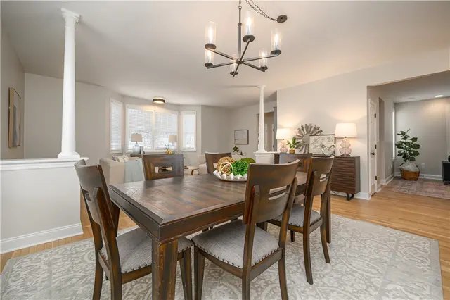 100 Summerlawn Dr gallery image 18