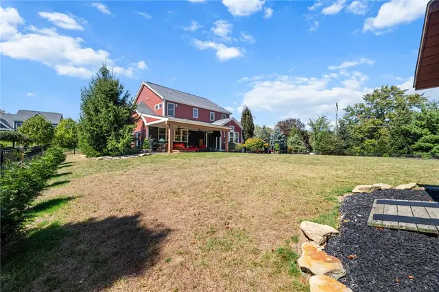 100 Wickerham Dr gallery image 34