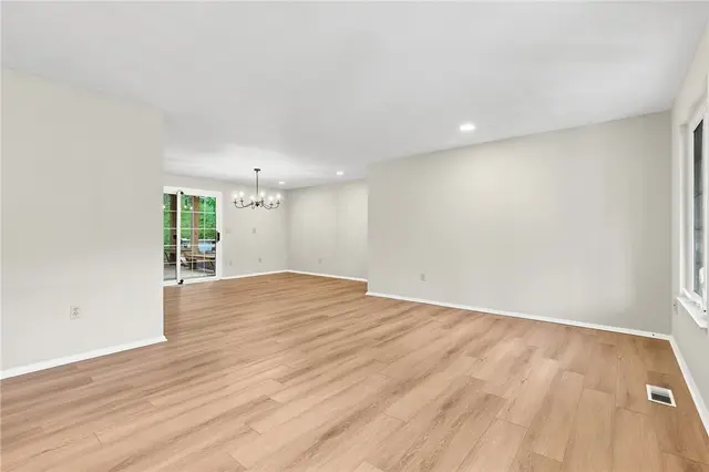 1001 Fassinger Lane gallery image 4