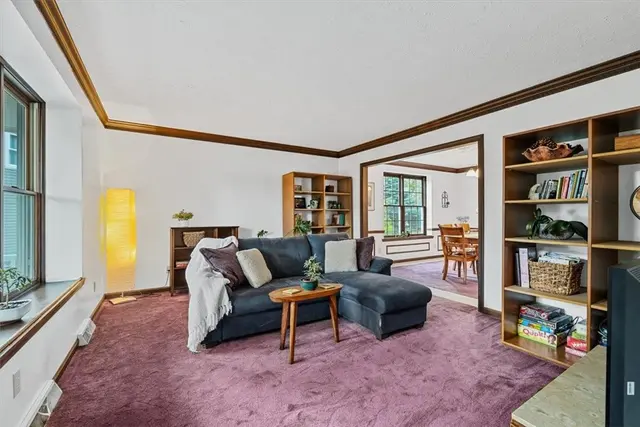 10015 Pine Ridge Dr gallery image 4