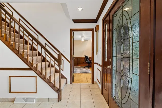 10015 Pine Ridge Dr gallery image 6