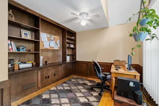 10015 Pine Ridge Dr gallery image 7