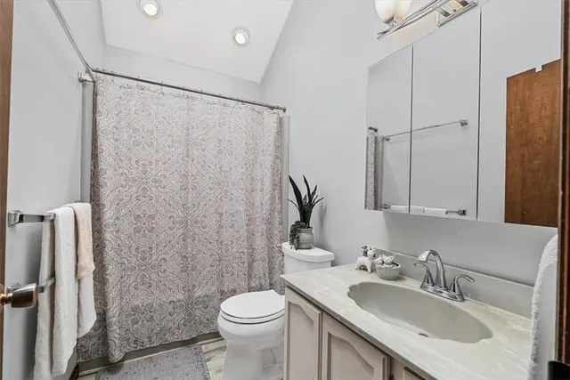 10015 Pine Ridge Dr gallery image 25