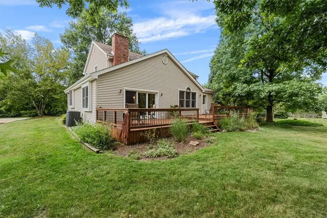 10015 Pine Ridge Dr gallery image 30