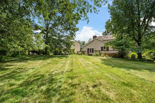 10015 Pine Ridge Dr gallery image 31