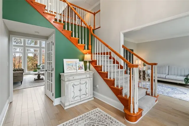 1004 Amy Place gallery image 6