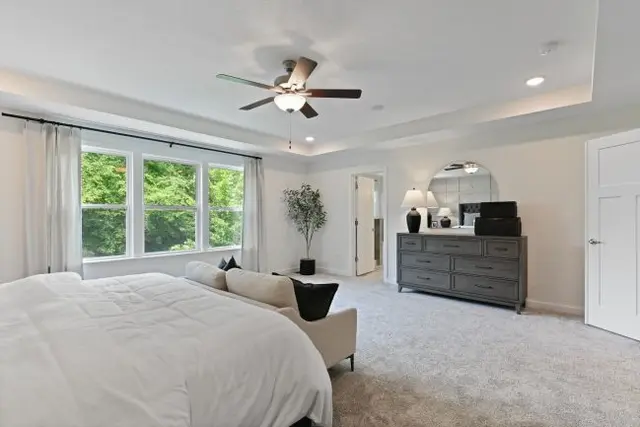 1004 Whistler Way gallery image 4