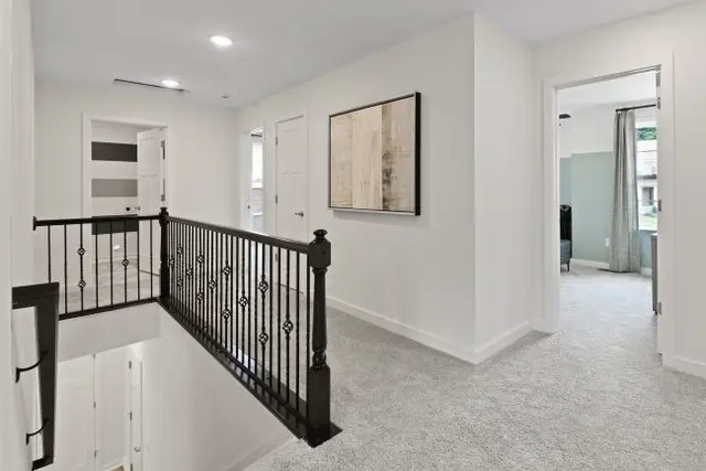 1004 Whistler Way gallery image 6