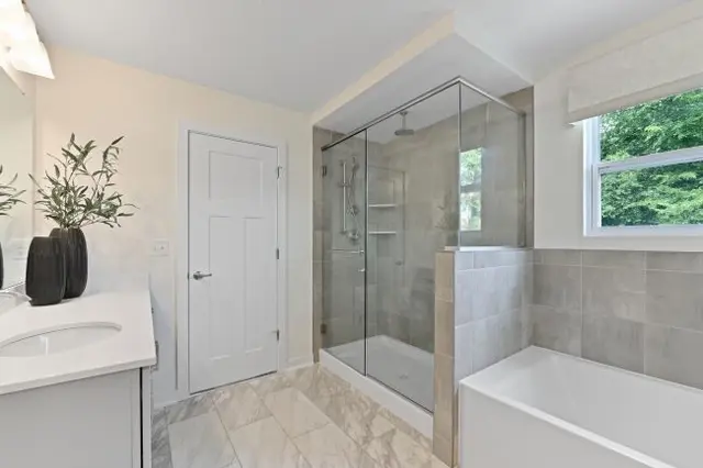 1004 Whistler Way gallery image 12