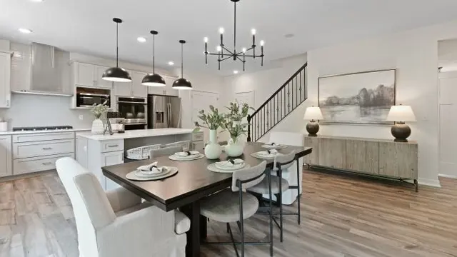1004 Whistler Way gallery image 15
