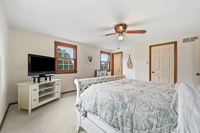 10062 Oakridge Drive gallery image 7