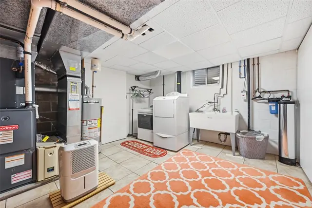 10062 Oakridge Drive gallery image 10