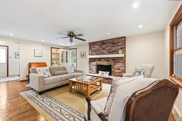 10062 Oakridge Drive gallery image 19