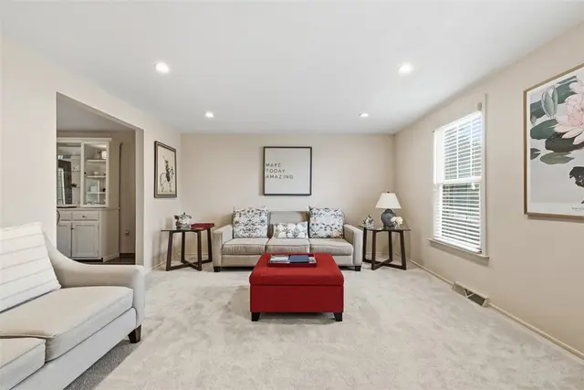 10062 Oakridge Drive gallery image 30