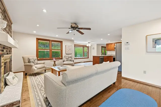 10062 Oakridge Drive gallery image 41