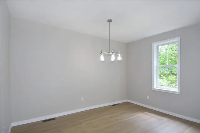 10071 Old Perry gallery image 5