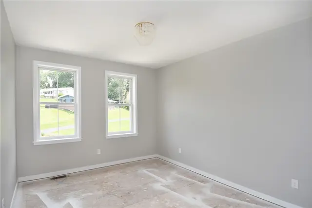 10071 Old Perry gallery image 22