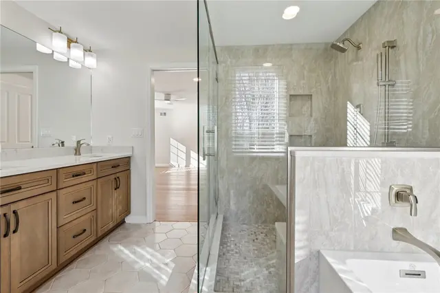 10073 Oakridge Drive gallery image 7