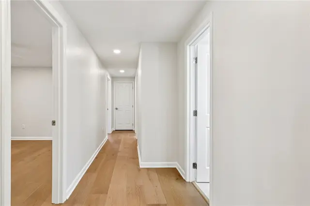 10073 Oakridge Drive gallery image 24