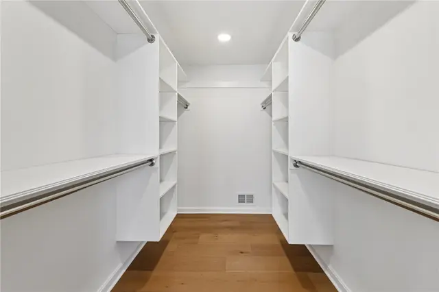10073 Oakridge Drive gallery image 25