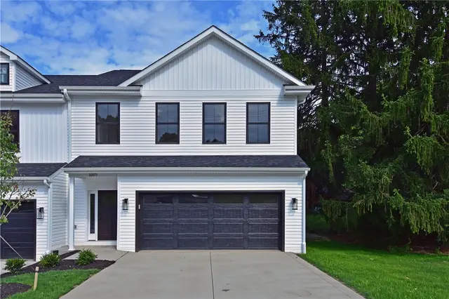 10075 Old Perry