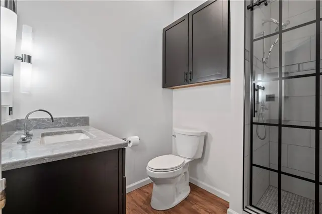 10098 Mansion Dr gallery image 20