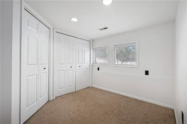 10098 Mansion Dr gallery image 21
