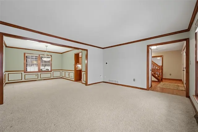 101 Brookshire Drive gallery image 15
