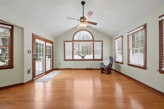 101 Brookshire Drive gallery image 18