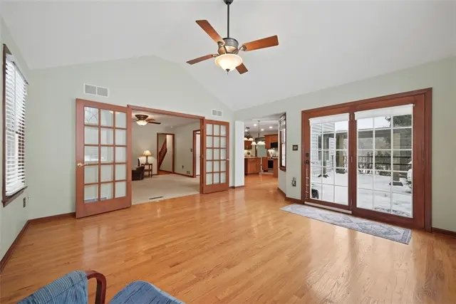 101 Brookshire Drive gallery image 19
