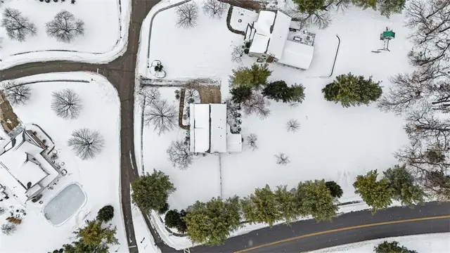 101 Brookshire Drive gallery image 27