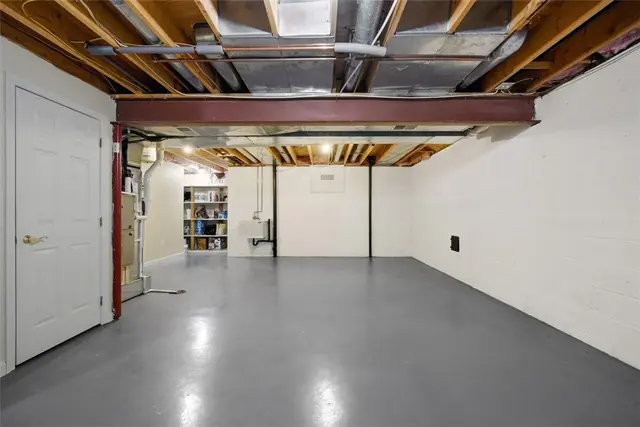 101 Brookshire Drive gallery image 38
