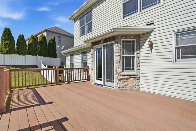 101 Saige Court gallery image 12