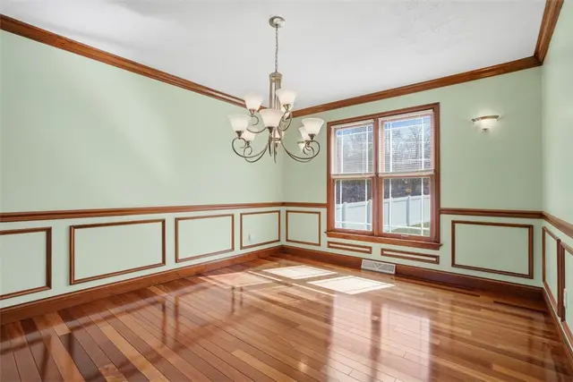 101 Saige Court gallery image 15