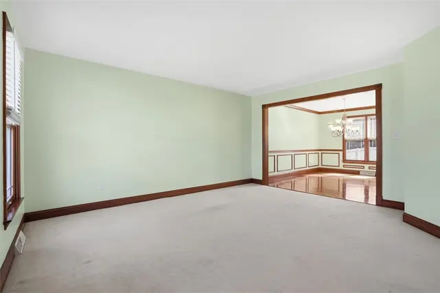101 Saige Court gallery image 18