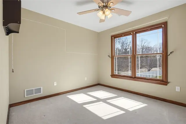 101 Saige Court gallery image 32